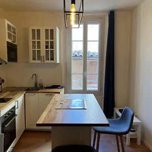 Neuf Centre #17 Appartement